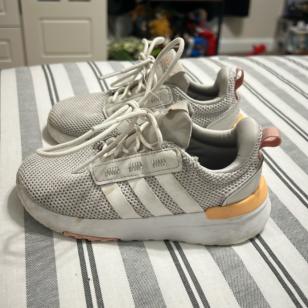 Boys Adidas tennis shoes